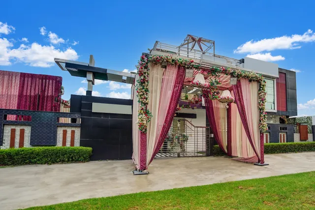 Super Townhouse Keshavpuram formerly Shree Pushpraj