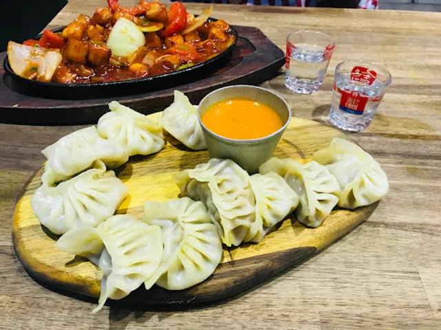 The Momos Hub