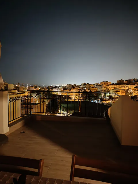 Sunset Rooftop Apartment