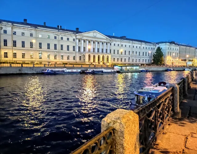 Rossiyskaya Natsional'naya Biblioteka, Yunosheskiy Chital'nyy Zal