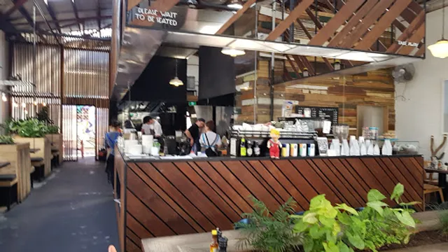 Denis the Menace Cafe