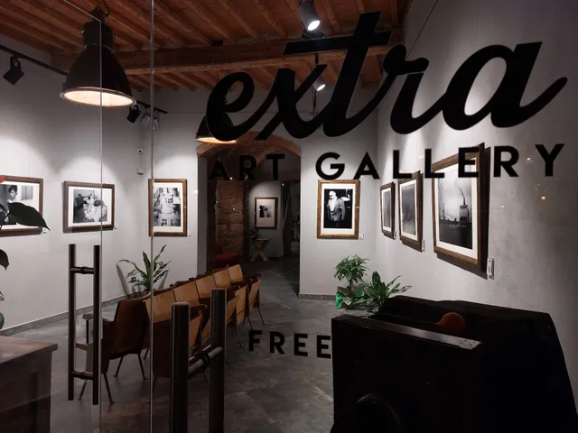 Galleria d'Arte Extra Factory Livorno - Centro Culturale, Gravitat della fotografia.