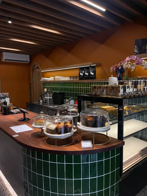 KNEAD by Chocolat World