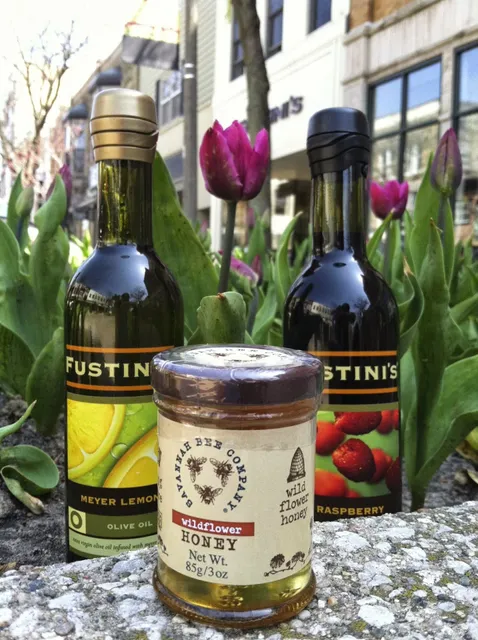 Fustini's Oils & Vinegars - Holland