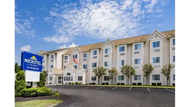 Microtel Inn & Suites by Wyndham Johnstown