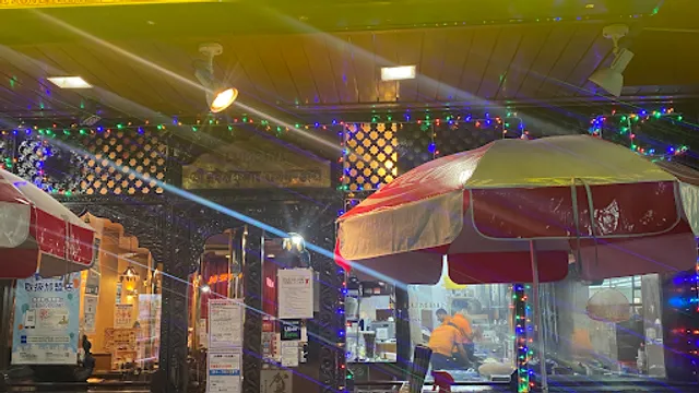 Asian Dining LUMBINI Shinmatsudo main branch