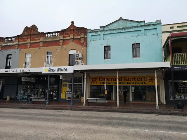 Emerald Lantern Chinese Restaurant