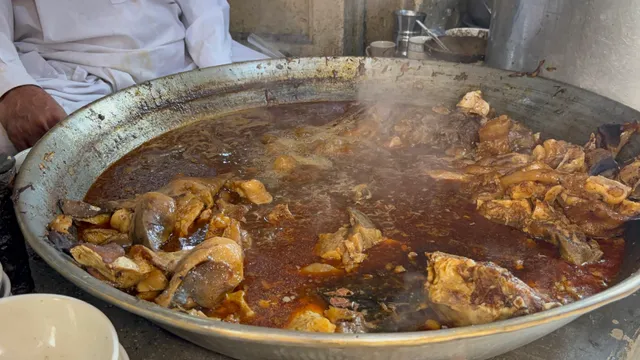 Tara Bong Paye Gumti Bazar