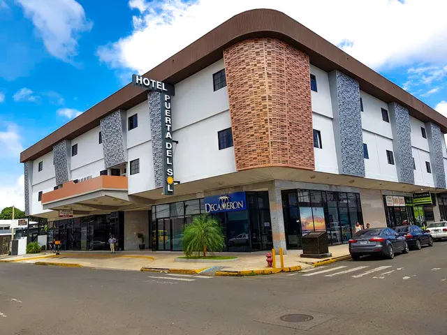 Hotel Puerta Del Sol