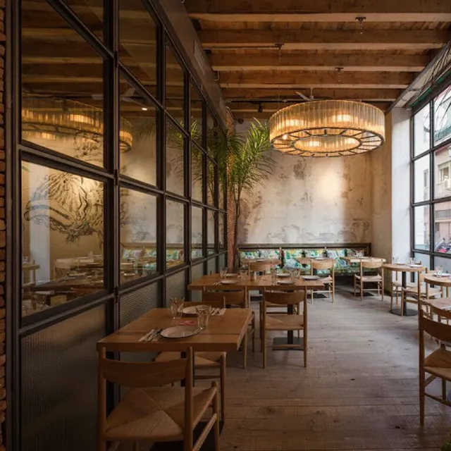 Torres y García | Restaurante en El Arenal