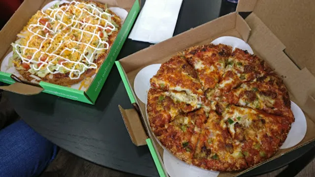 Red Swan Pizza - Calgary Bowness Rd