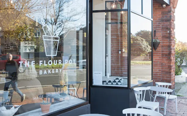 The Flour Pot Bakery - Tarring