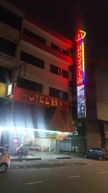 B Hotel