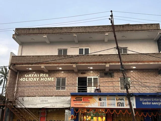 OYO Flagship Gayatri Holiday Home