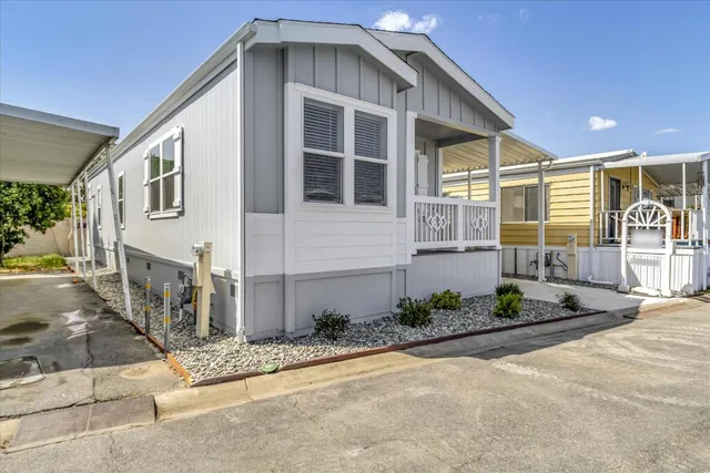 River Glen Community