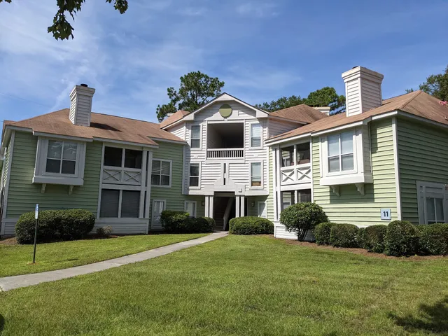 River Walk Savannah Apartments