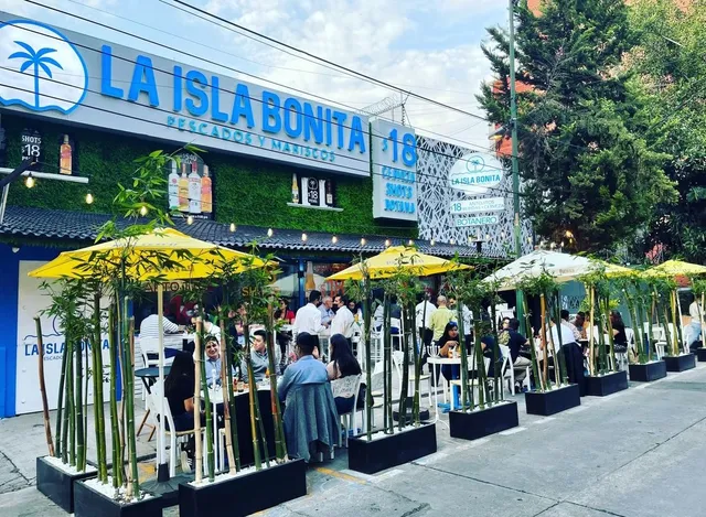 La Isla Bonita Nápoles