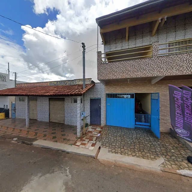 Bar e dormitório dos amigos