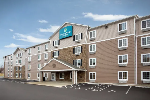WoodSpring Suites Columbus North I-270