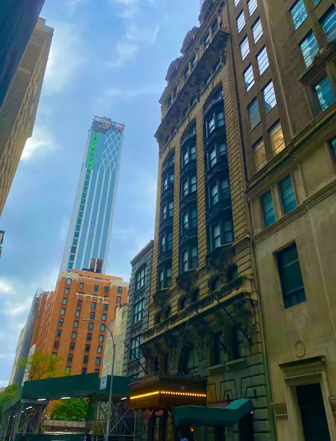 OYO 13252 Hotel Chander Palace