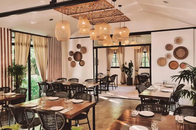 Little Glass House Café