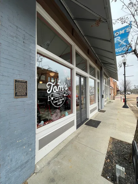Tom's Soda Shop