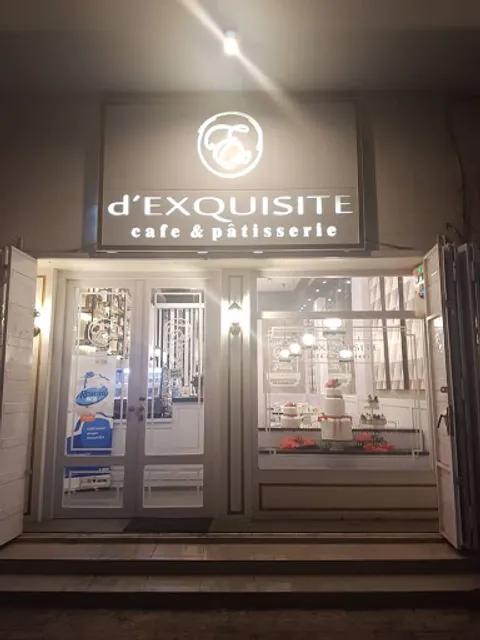 d'EXQUISITE CAFE SEMARANG