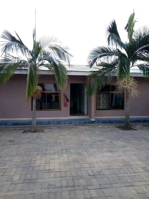 Best Comfort Lodge and Restaurant