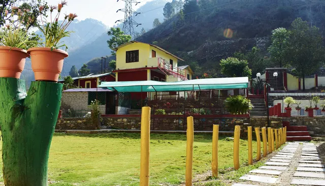 Hanumanti River View Resort