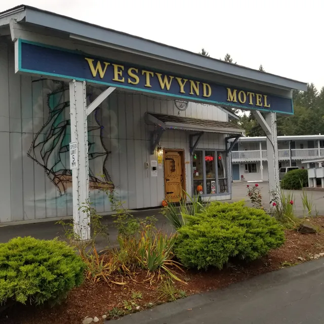 Westwynd Motel & Suites
