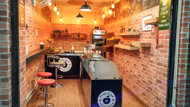 Fruit Crux - A healthy food venture (Juices , Salads ,Shakes & More)