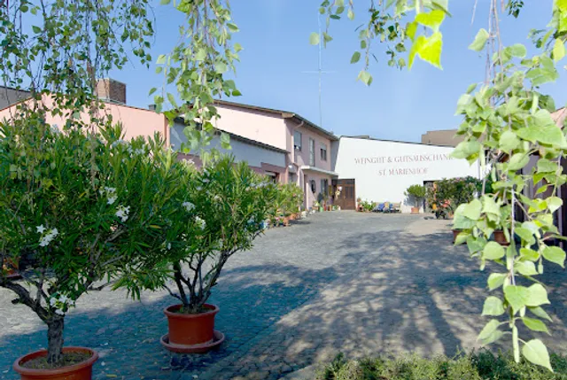 Gutsausschank und Winzerhofcafé Sankt-Marienhof