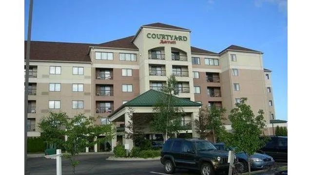 Courtyard by Marriott Erie Ambassador Conference Center