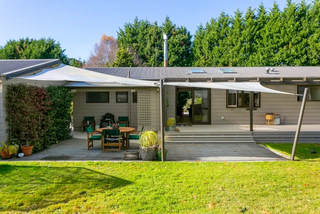 Lupin Lodge Bed & Breakfast