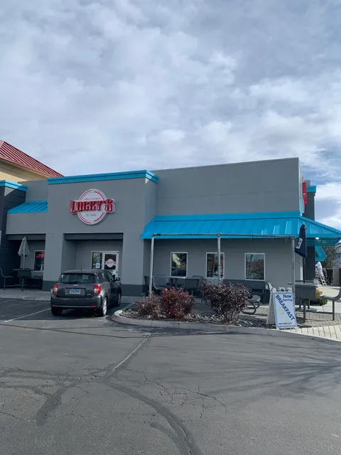 Lucky’s Lounge and Restaurant