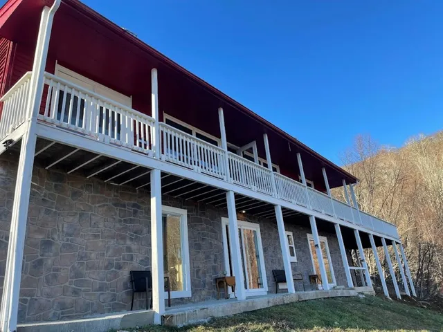 OVERLOOK LODGE OF THE HIGHLANDS