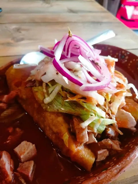 Tortas Ahogadas Las Tapatías Restaurante & Antojería