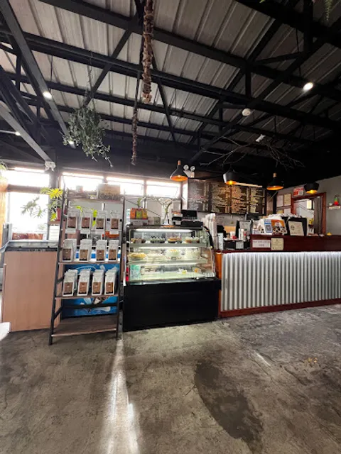 R & B Cafe and Library