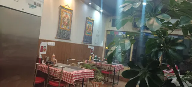 OMNI'Z TIBETAN RESTAURANT