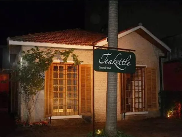Teakettle Casa de Chás