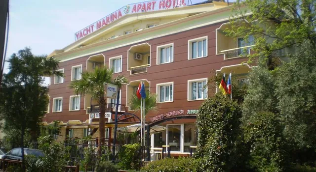 Blue Yacht Marina Apart Hotel
