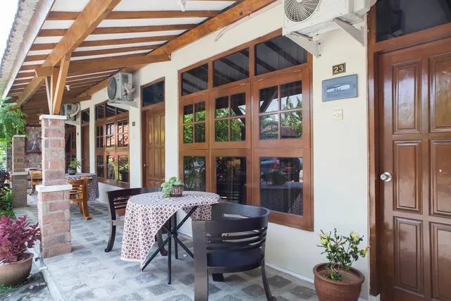 RedDoorz Plus near Mall Roxy Banyuwangi