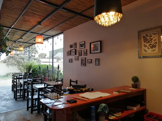 Restaurant & cevicheria Entre Patas