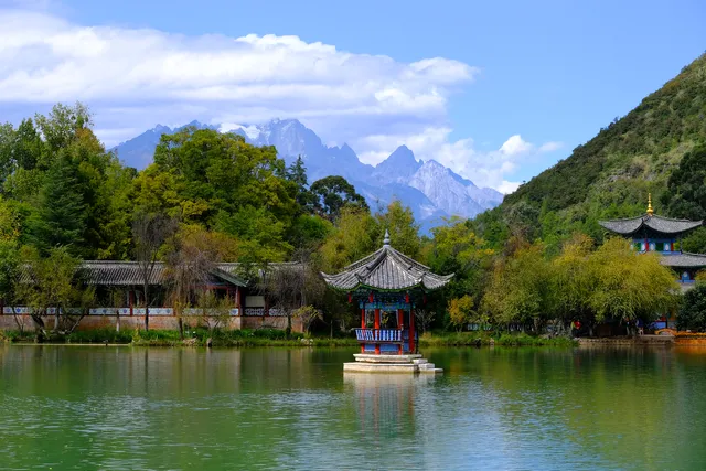 Black Dragon Pool （Northwest Gate）