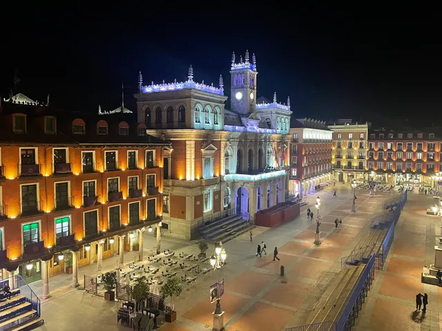 Plaza Mayor Apartamentos