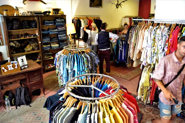 Alphaville vintage shop