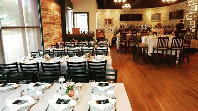 Fancy Kafana Restaurant & Bar