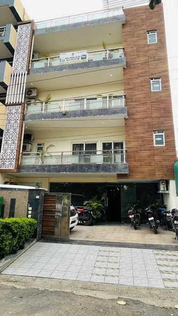 Collection O Prince Palace