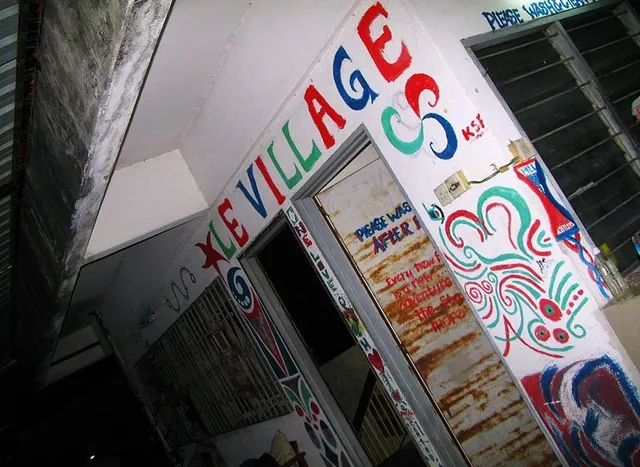 Le Village Chinatown