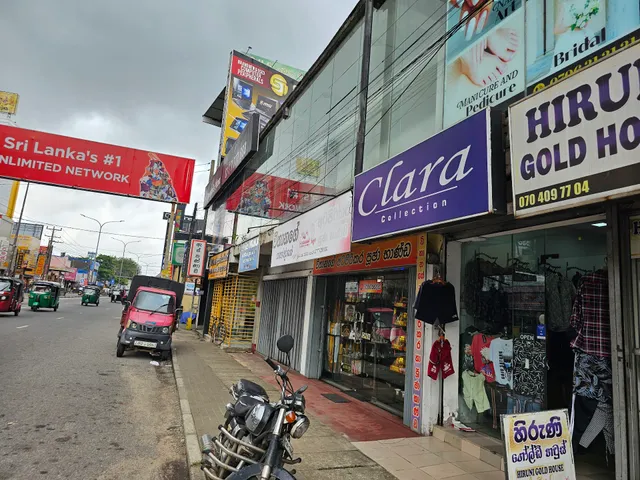 Domino's Pizza - Kiribathgoda